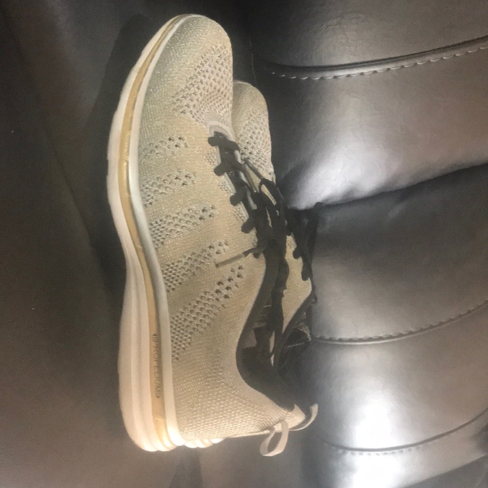 APL Women's TechLoom Pro sneakers - Picture 6 of 8